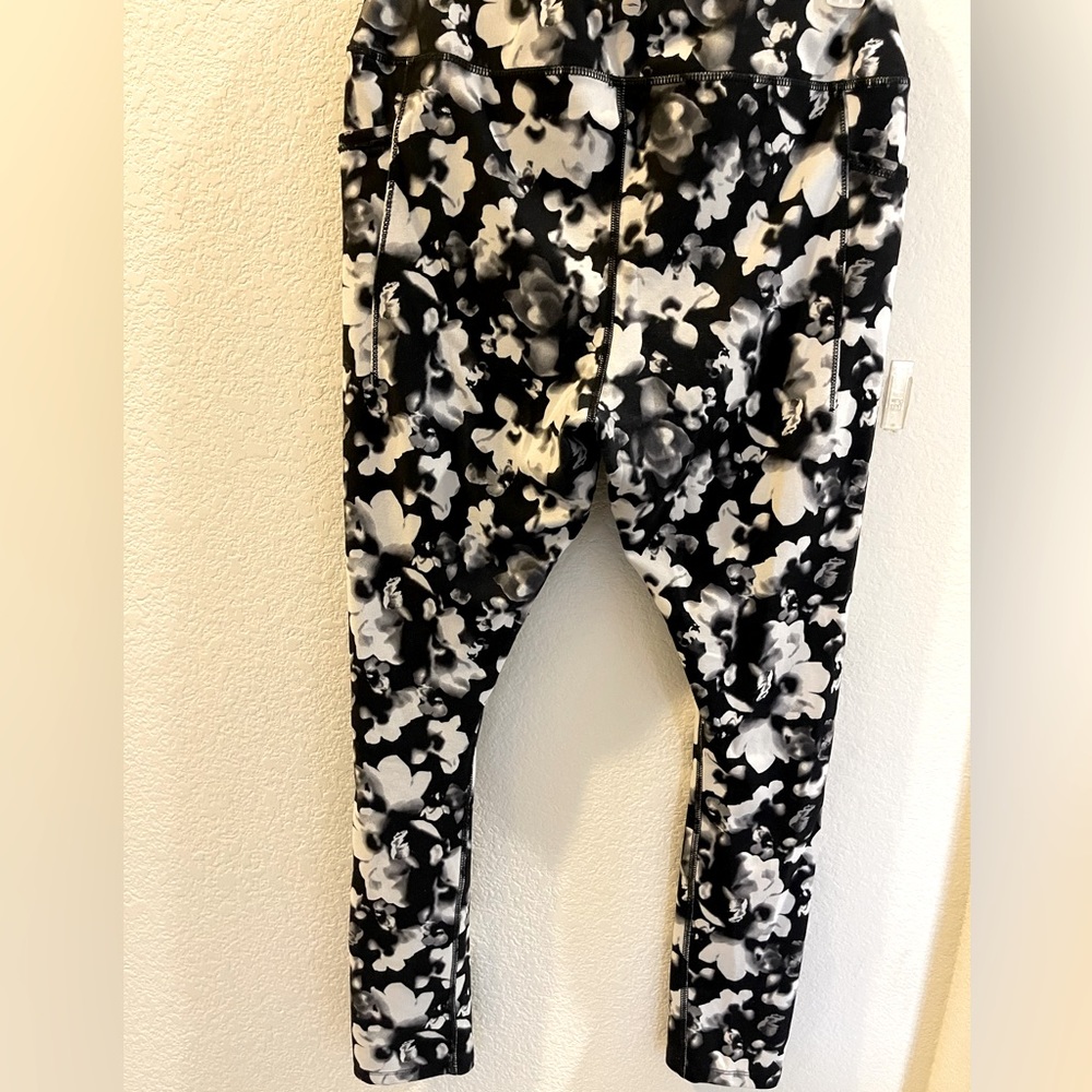 Women’s athletic pants